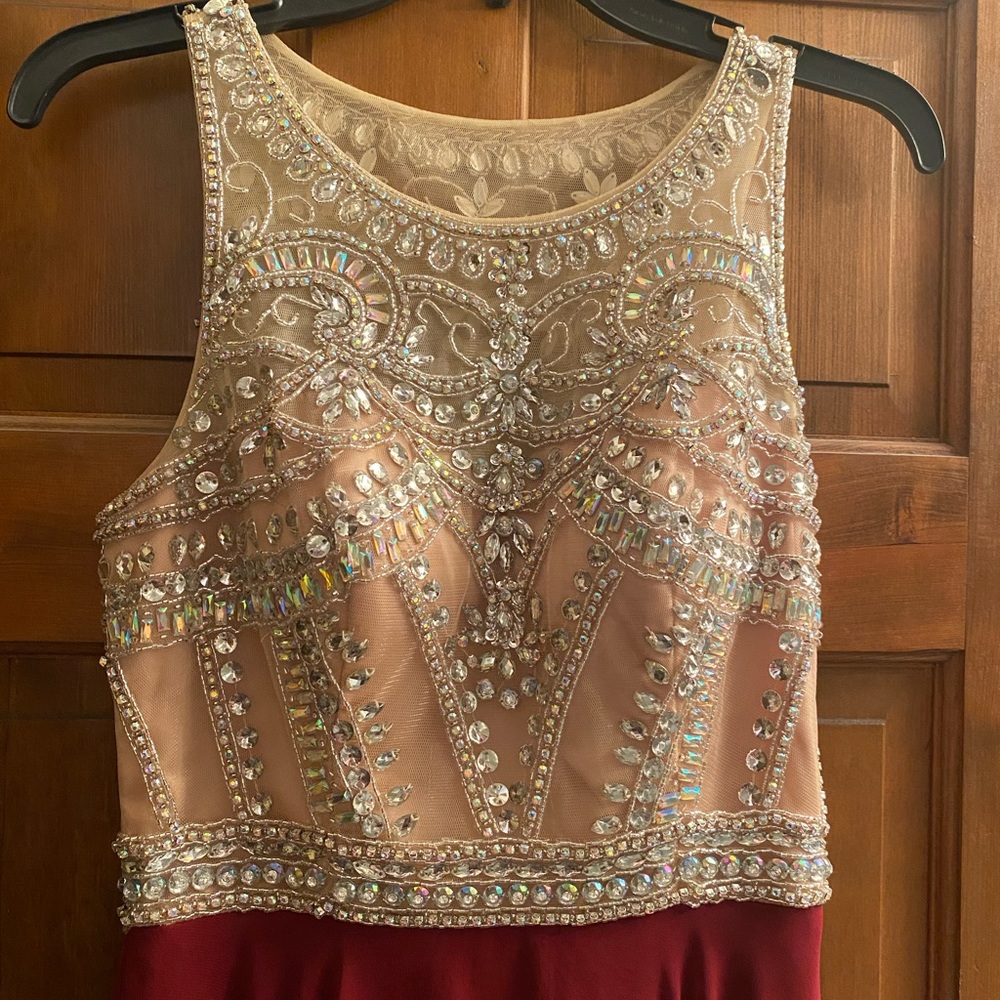 Nox Sparkly Floor Length Gown - Picture 3 of 11